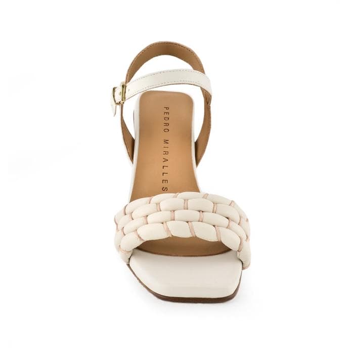 Paparazzo Zapatería online, sandalia blanca trenzada con tacón colección primavera verano